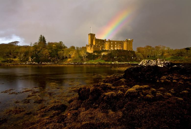 1684_1dunvegan_castle_rainbow