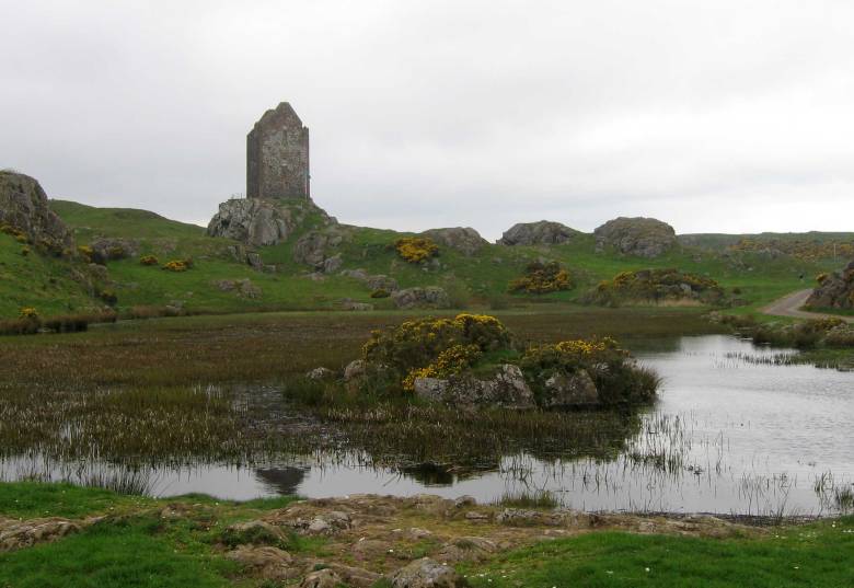 Smailholm_Tower_22407_from_E